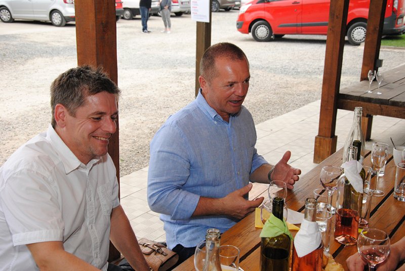 dsc_0208_20160530_1187806404