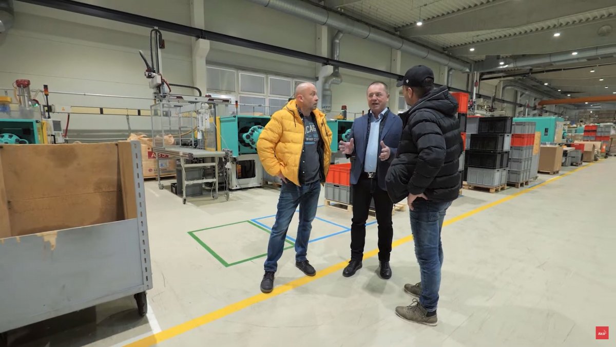 Ekologická výroba Alcaplast - exkurze Fachmanů ve výrobním závodě